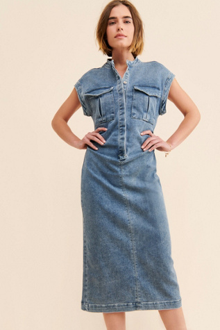 en saison denim dress En Saison Women's Gwendolyn Denim Midi Dress