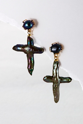 Boucles D'oreilles Pendantes En Nacre, Perles, Longueur 6 Cm, Beige, Sans Marque, Très Bon état