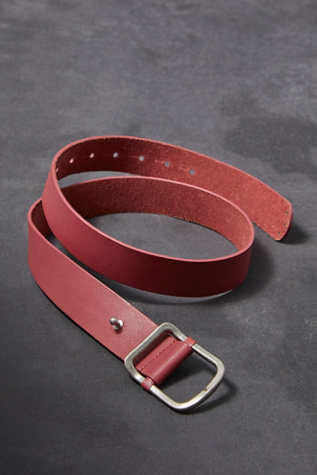 We The Free Gallo Leather Belt At Free People In Oxblood, Size: S/M