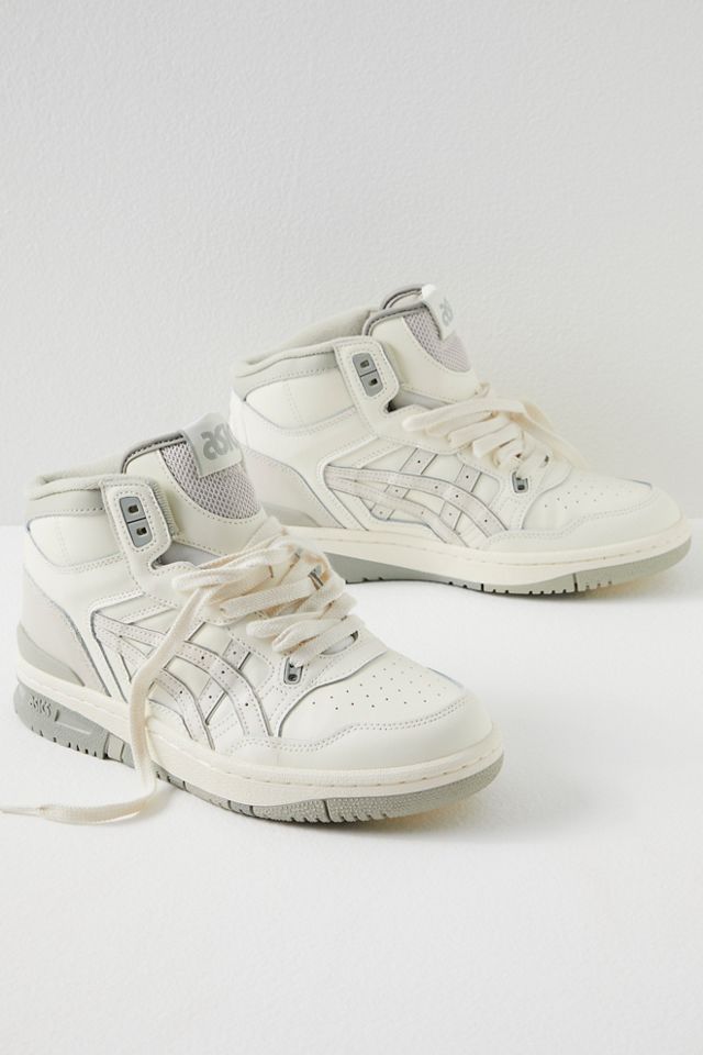 Asics basketball hotsell shoes 90s