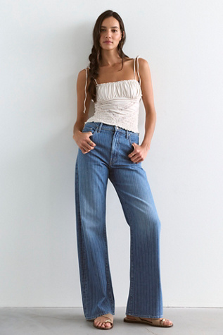 MOTHER The Lasso Sneak Jeans