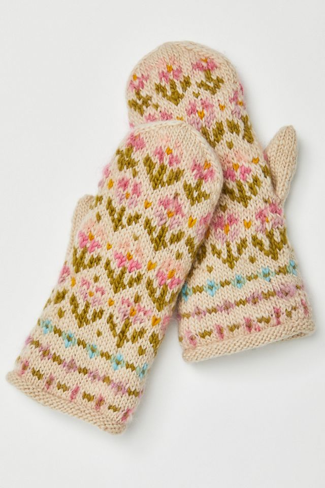 French Knot Leelu Mittens #1