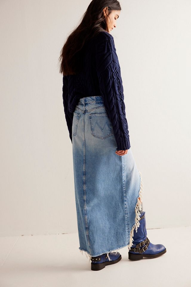 スカート Mother Long skirt The Ditcher Maxi Super Fray MOTHER The Ditcher Maxi Super Fray Skirt | Free People