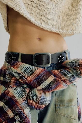 Free People Black Rock Luxe Suede Belt Free People Black Rock Luxe Suede Western Ornate Belt Size M  main image 2