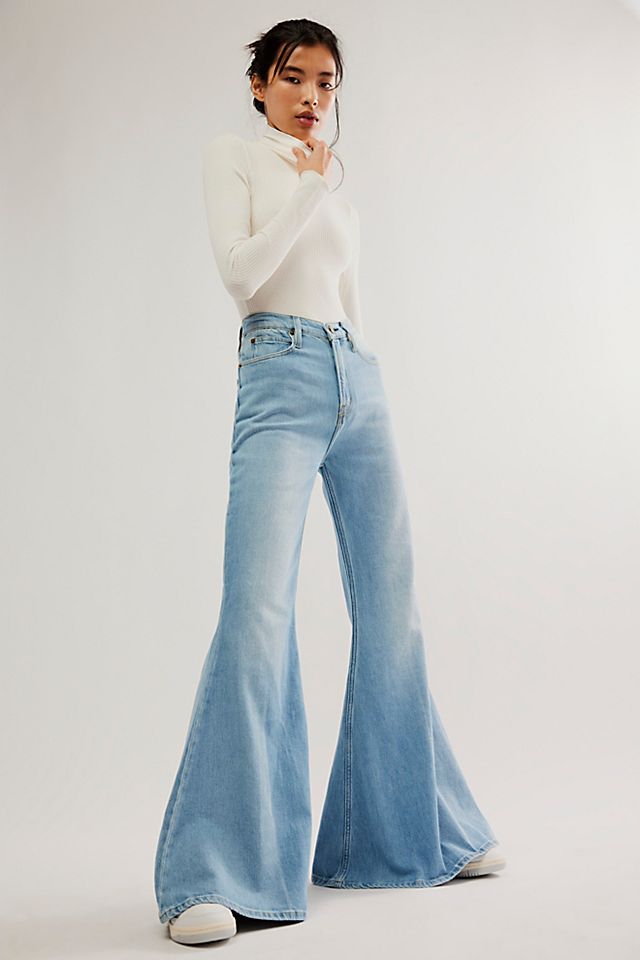 FRAME The Extreme Flare Jeans