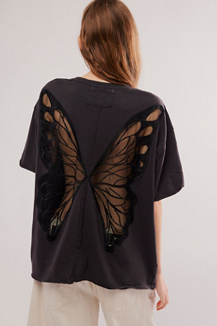Женская футболка Tricia Fix Butterfly, цвет: Чёрный — фото 2