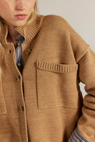 We The Free On The Isle Cardi