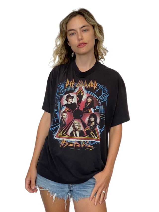 Def leppard outlet concert t shirts