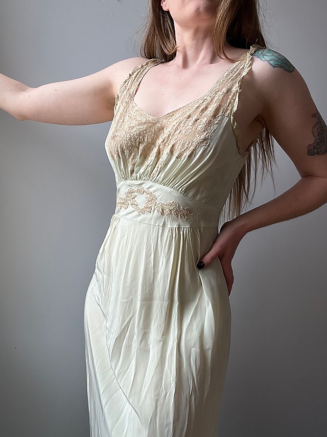 vintage lace slip dress Brown dem Washable Made in the USA Material Hankie linen 1930s Pale Pink Slip Dress: