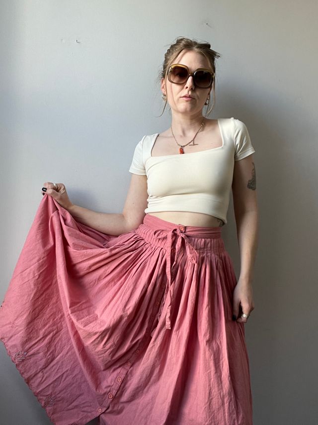 Pink button outlet midi skirt