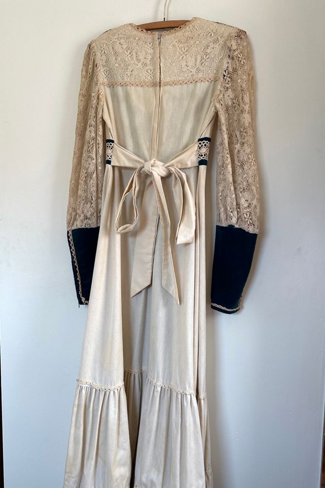 1970s Velvet and Lace Gunne Sax Dress Selected by Grievous Angel ...