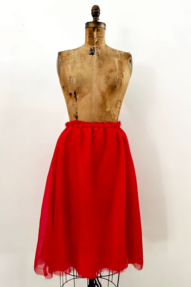 Layered skirt outlet red