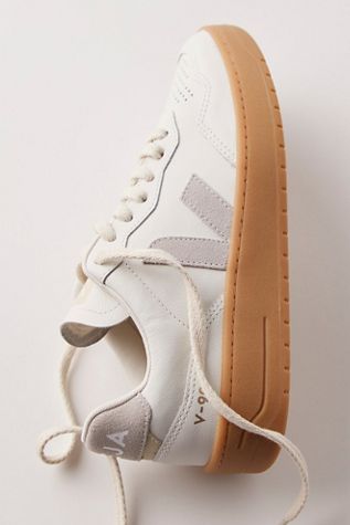 VEJA VD2003891PET 関税送料込 Women's Sneakers and Shoes | VEJA