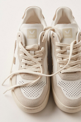 Veja V-90 Sneakers