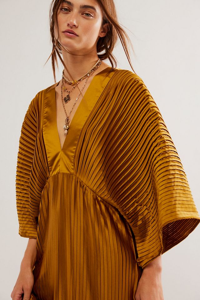 Electric Shenandoah Pleated Kimono #2