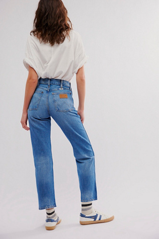 Wrangler Sunset Mid-Rise Straight Jeans at Free People in Mid Stone, Size: 24