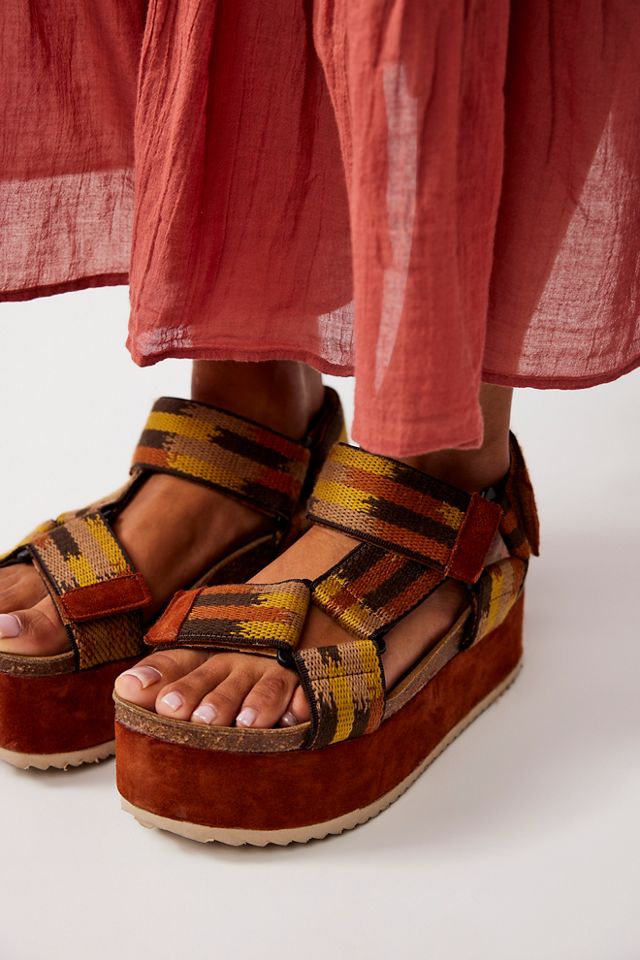 Rule Breaker Remix Flatforms Sandals