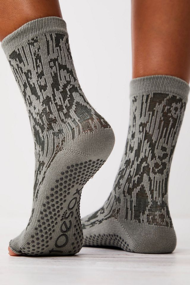 Chaussettes mi-mollet à grip anti-dérapant avec imprimé cactus Ikat #1