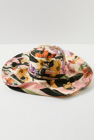 Agua Bendita Sunhat at Free People in Vitreo