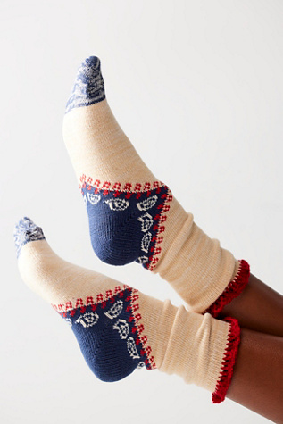 Raggedy Ankle Socks product page