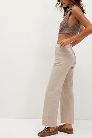 Jeans Mi-Hauteur Risque-Tout We The Free en Taupe, pour femme taille: 26 L chez Free People
