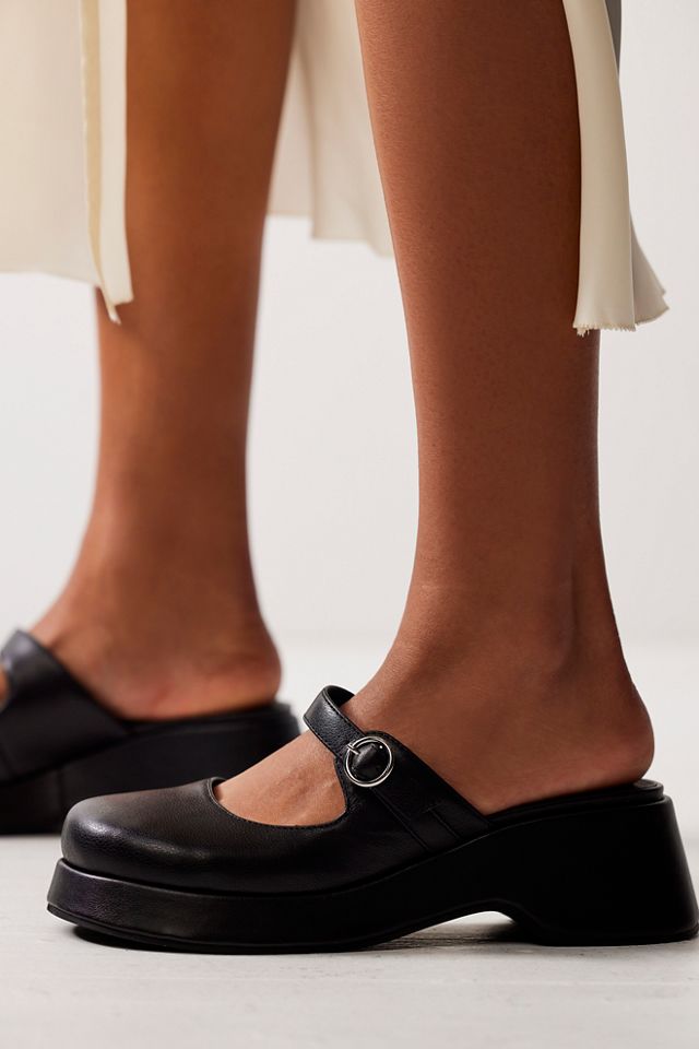 nude heels chunky heel
