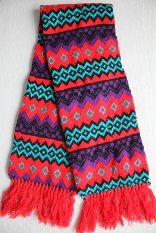 Vintage Aspen Winter Fringe Scarf Selected By Moons + Junes Vintage