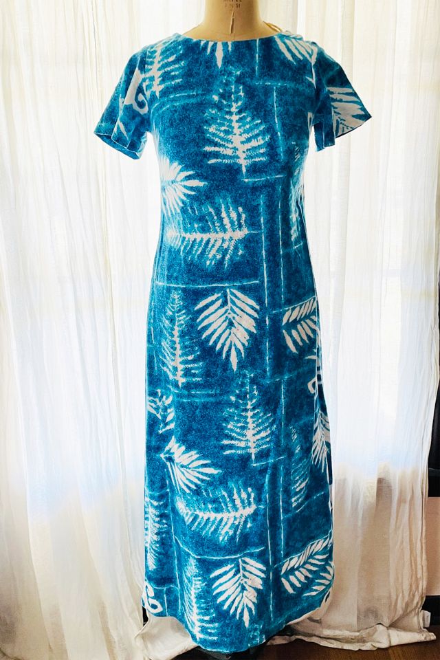 1970s Hawaiian Maxi, Blue & White online barkcloth | Small - Medium