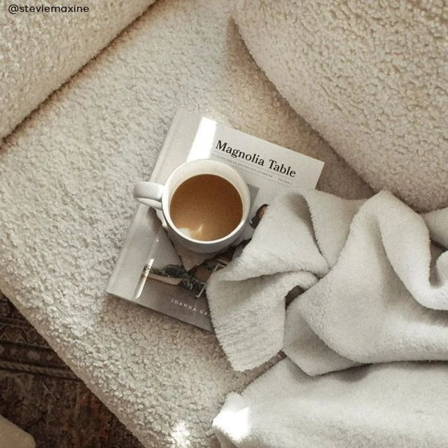 Sunday Citizen Snug Throw #3