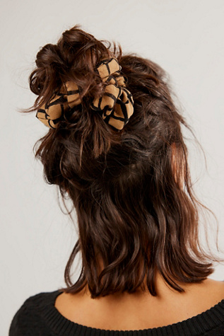 The No Crease Barrette | Free People UK