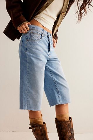 We The Free Low-Rise Relaxed Capri Jeans