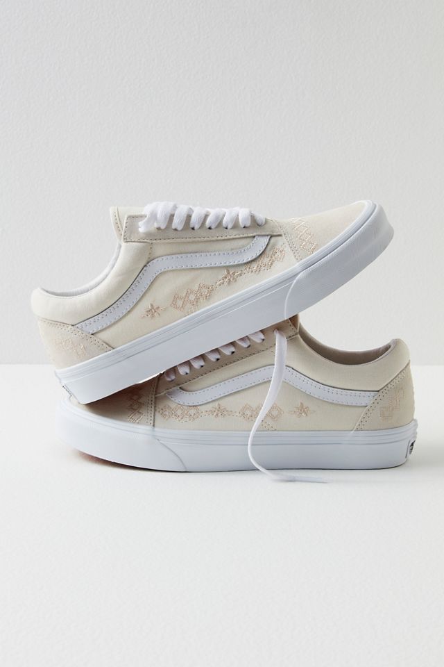 Vans old store skool embroidered