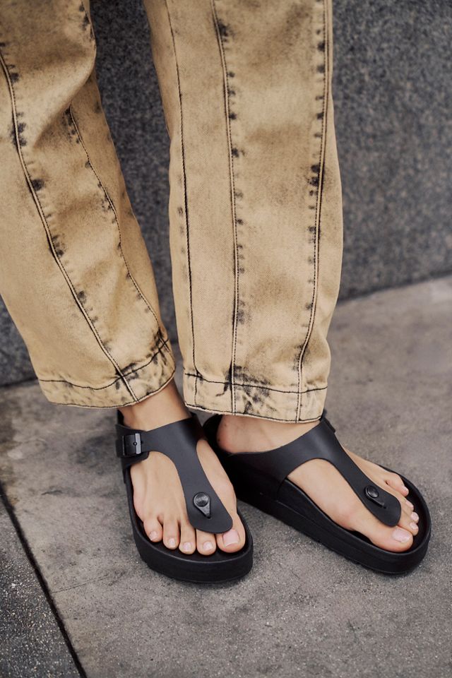 Birkenstock Gizeh in Black