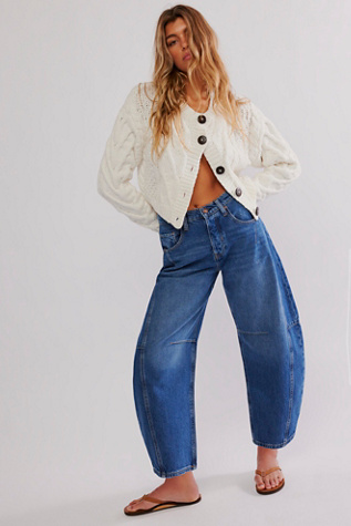 CRVY Venus Barrel Jeans by We The Free at Free People in Aphrodite, Size: 29