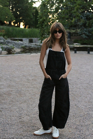 Free People buy Black Carbon Denim Skinny Overalls Size 28