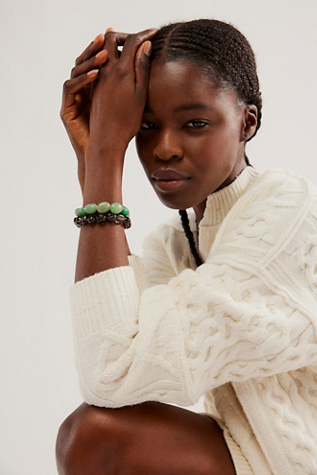 86922093_030_a display picture 1