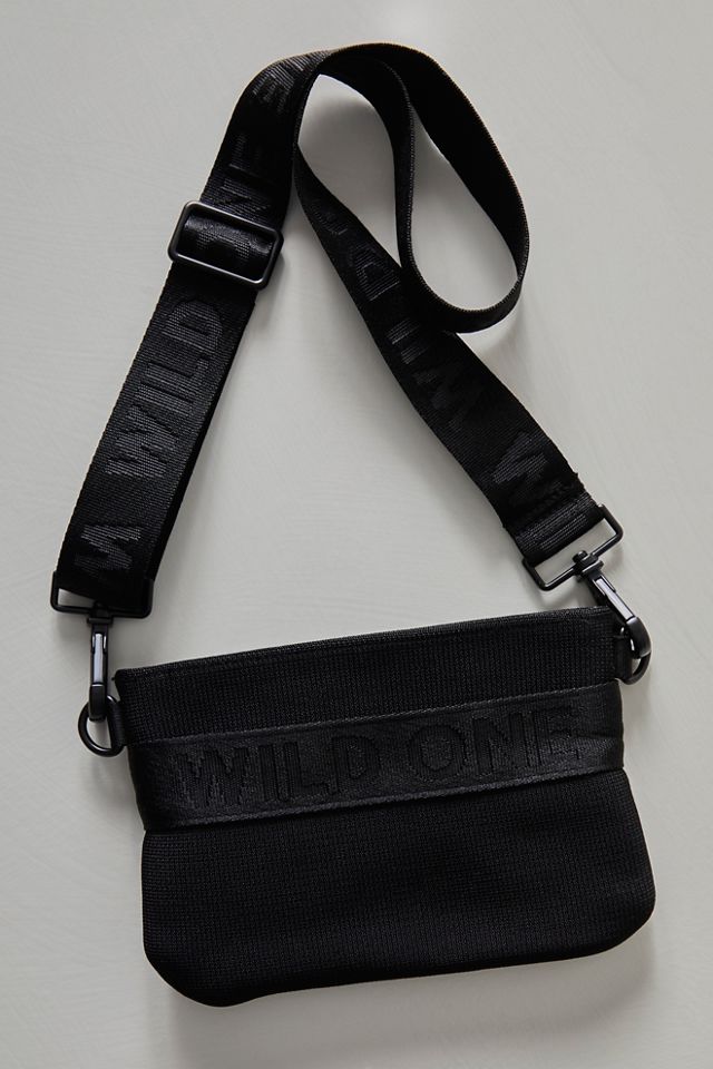 Wild One Travel Carrier - Black