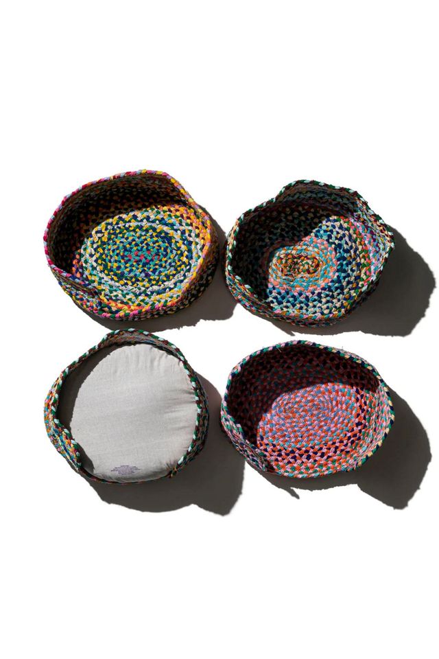 PUEBCO Recycled Braided Pet Bed #1