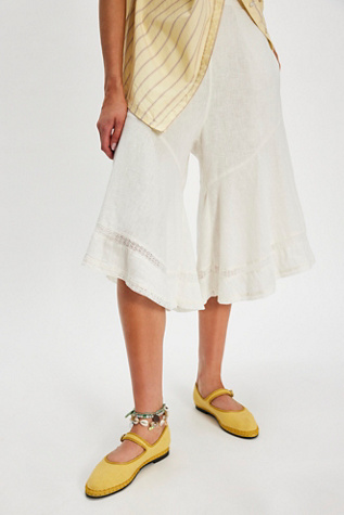 Ballerines Happy Place par Flabelus en Light Yellow Linen, pour femme taille: EU 39 chez Free People