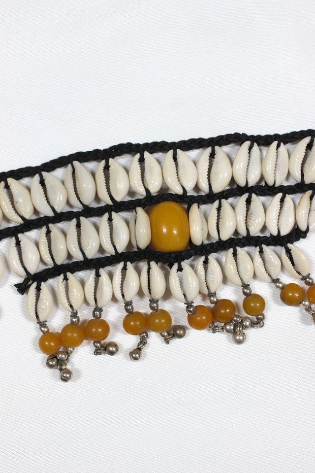 1990s Cowrie Shell Choker Selected By Moons + Junes Vintage #3