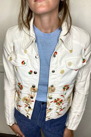 1970s Floral Embroidered White Cropped Jacket Selected by Cherry