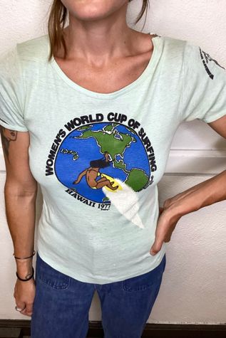 Thrashed 1977 Women's World Cup of Surfing Tee Selected by Cherry