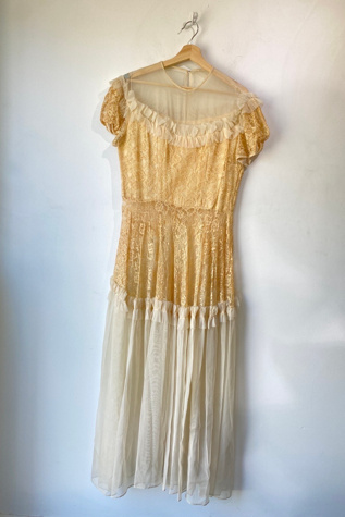 Vintage Cream Lace & Tulle Wedding Dress Selected by The Curatorial Dept.