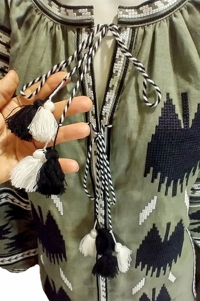 Vintage Embroidered Linen Folk Blouse Selected by Garbage Soup #3