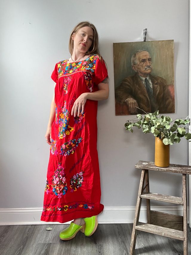 Mexican floral embroidered store dress