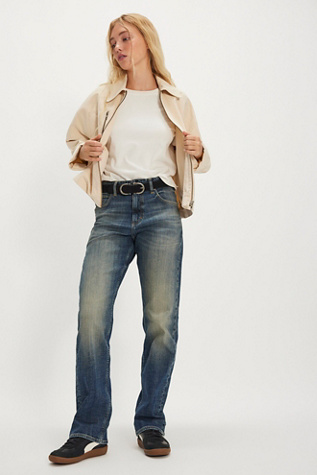 Lee Rider Classic Straight Jeans product page