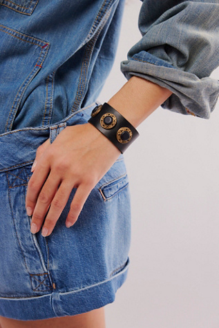 Free People Black and Gold Women\'s Leather Bracelet Black Leather Bracelet with Gold Rope Clasp – Nialaya main image 4