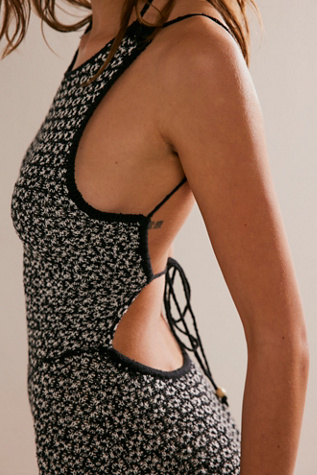 Black Backless String Bodysuit – Free From Label