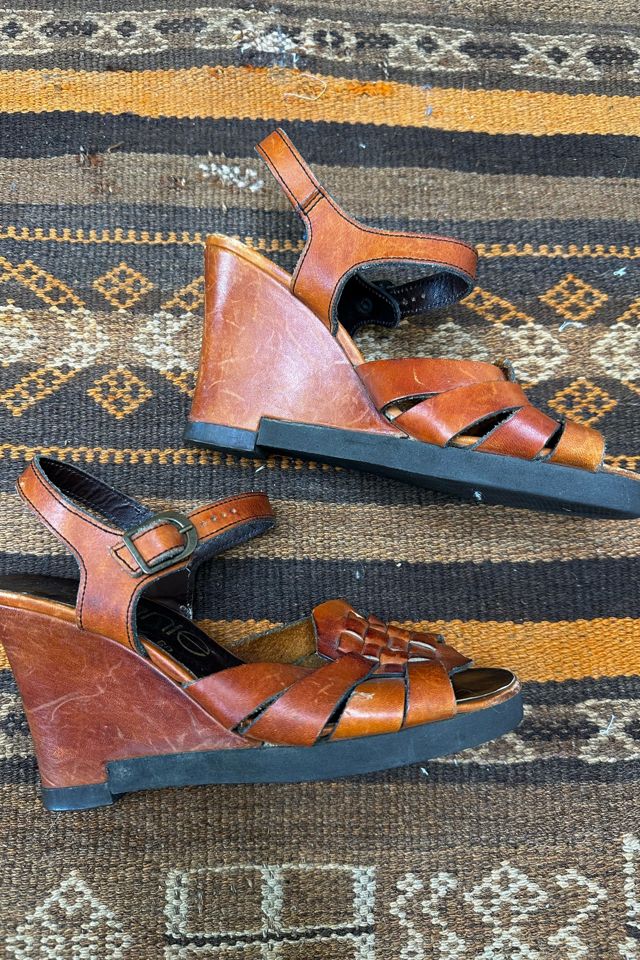 1970's best sale wedge sandals