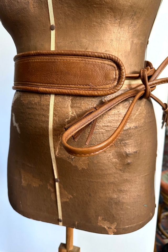 1980s Tan Leather Tassel Belt Selected by Cherry #1